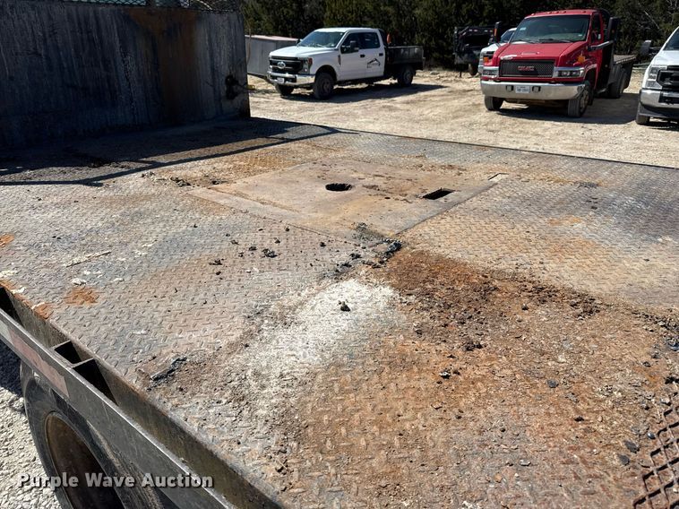 image for item ED5523 1998 Chevrolet C6500 flatbed truck