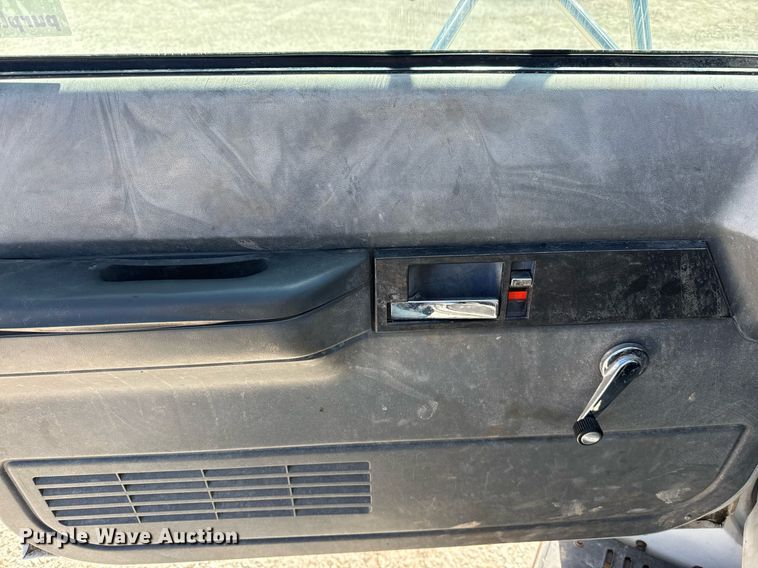 image for item ED5523 1998 Chevrolet C6500 flatbed truck