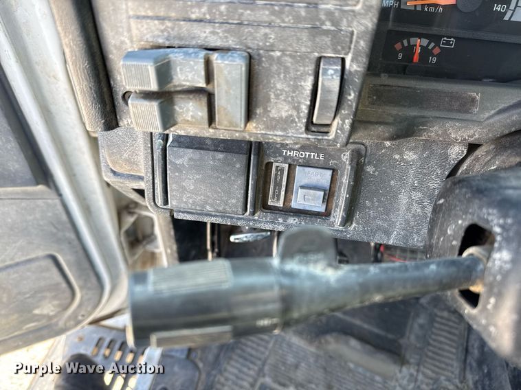 image for item ED5523 1998 Chevrolet C6500 flatbed truck