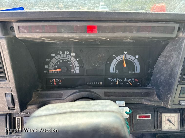 image for item ED5523 1998 Chevrolet C6500 flatbed truck