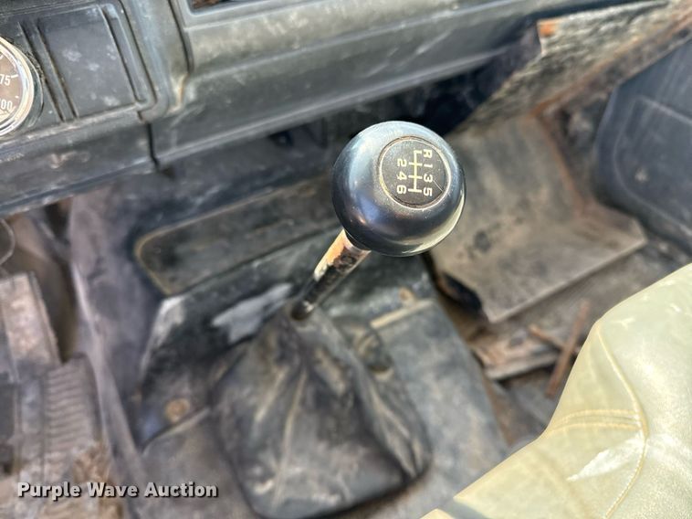 image for item ED5523 1998 Chevrolet C6500 flatbed truck