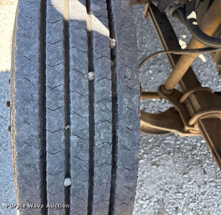 image for item ED5523 1998 Chevrolet C6500 flatbed truck