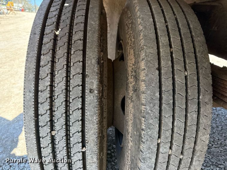 image for item ED5523 1998 Chevrolet C6500 flatbed truck