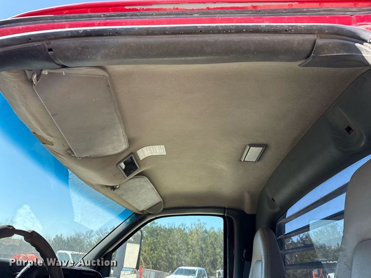 image for item ED5524 2006 GMC C5500 flatbed truck