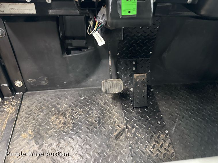 image for item EG2255 2015 Cushman Haulster utility vehicle