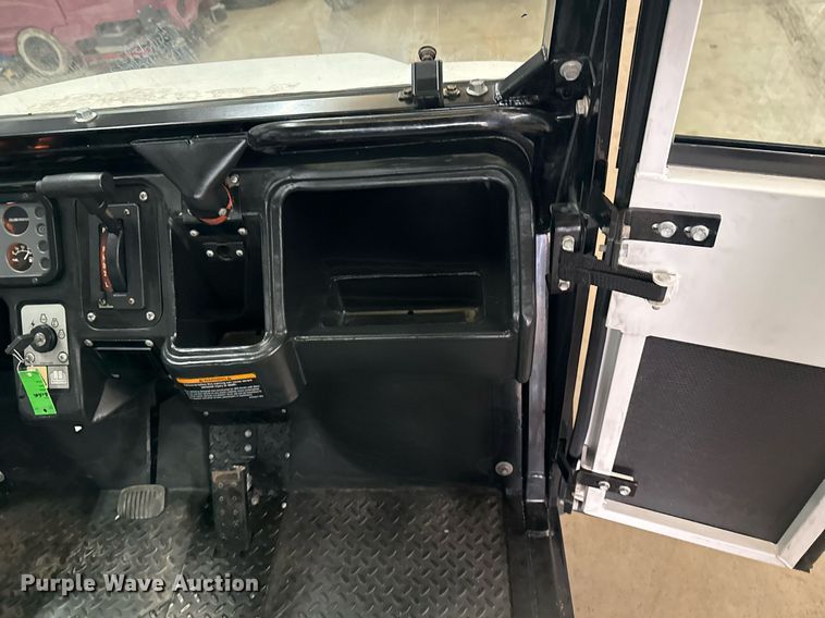 image for item EG2255 2015 Cushman Haulster utility vehicle