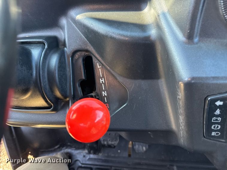 image for item EG2403 2018 Kubota RTV-X1100C utility vehicle