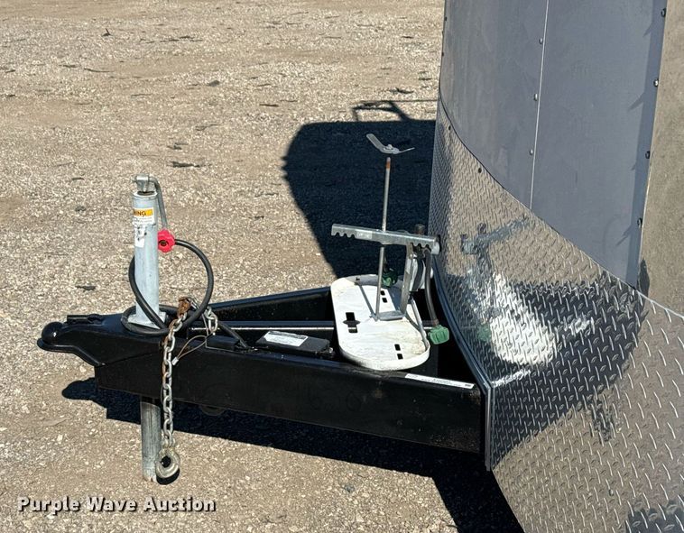 image for item EG2503 2011 Haulmark Trailers food trailer