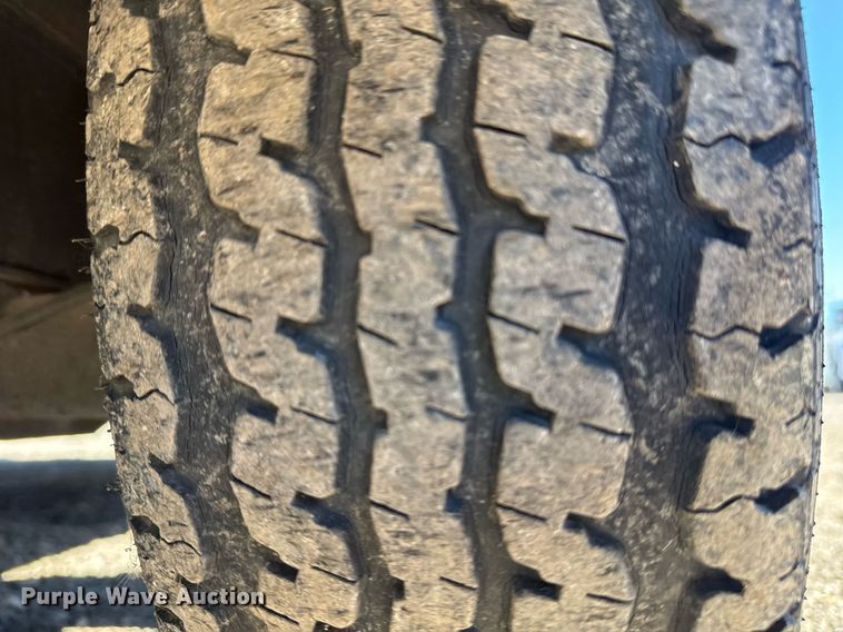 image for item EG2503 2011 Haulmark Trailers food trailer