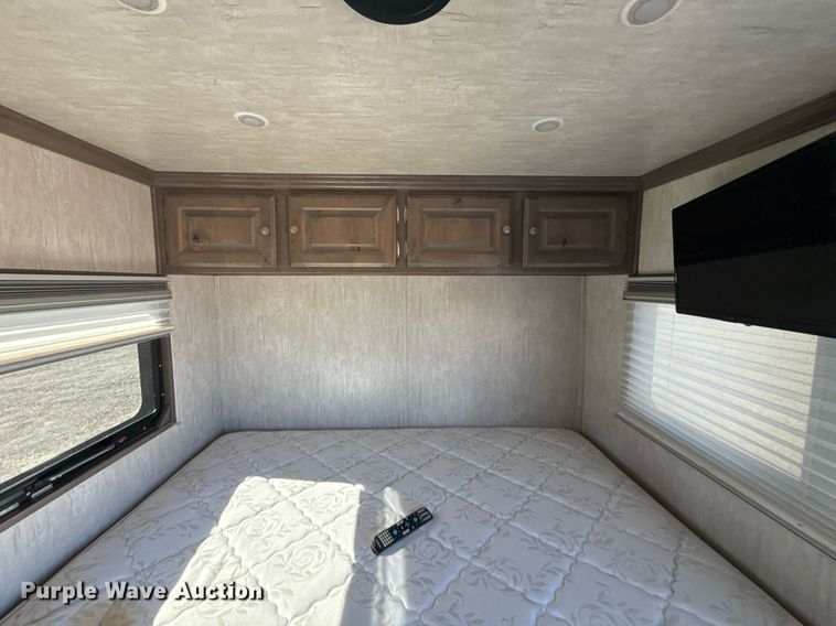 image for item EG2505 2021 Sundowner Trailers camper