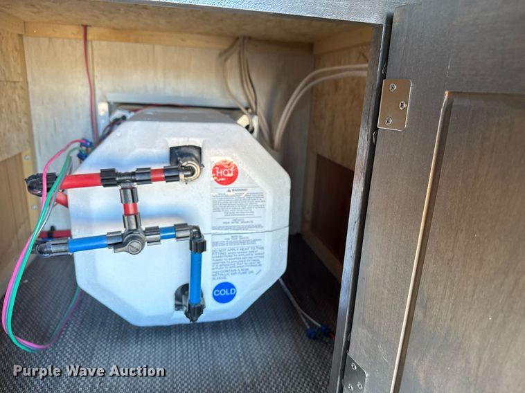 image for item EG2505 2021 Sundowner Trailers camper