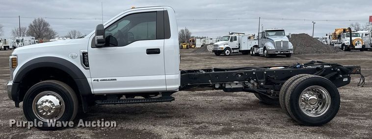 image for item EG2537 2018 Ford F550 truck cab and chassis