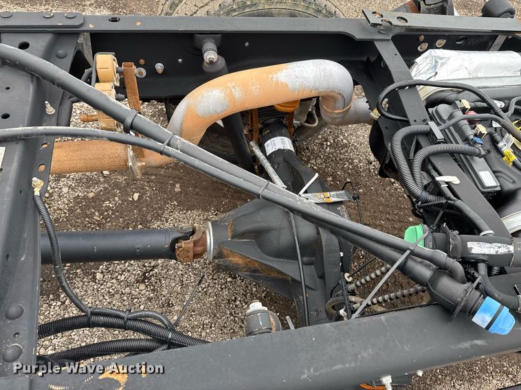 image for item EG2537 2018 Ford F550 truck cab and chassis