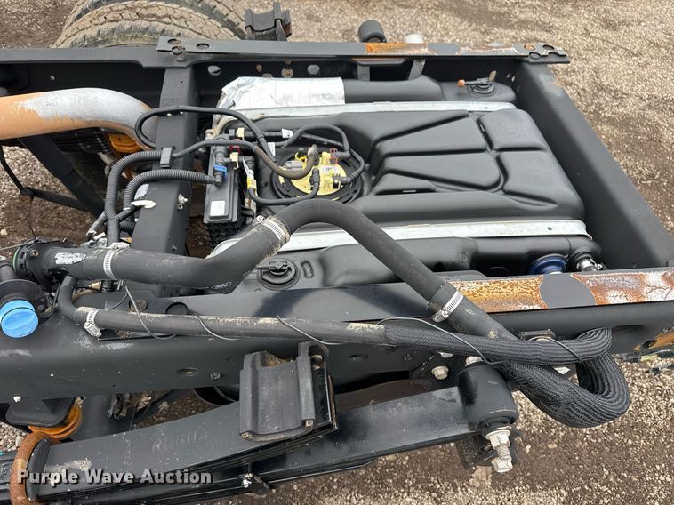 image for item EG2537 2018 Ford F550 truck cab and chassis