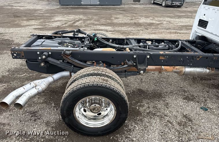 image for item EG2537 2018 Ford F550 truck cab and chassis