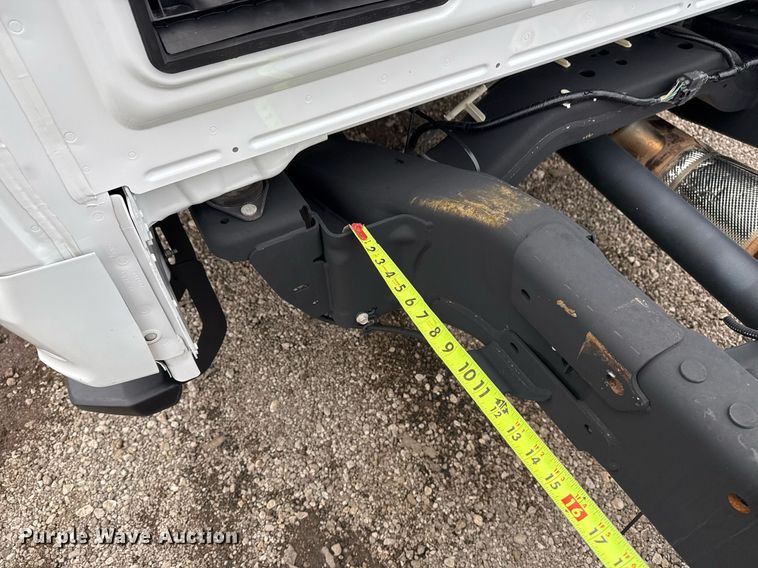 image for item EG2537 2018 Ford F550 truck cab and chassis
