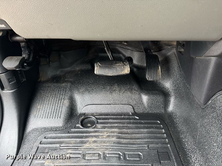 image for item EG2537 2018 Ford F550 truck cab and chassis