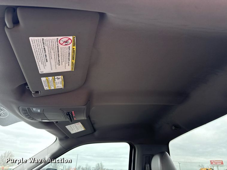 image for item EG2537 2018 Ford F550 truck cab and chassis