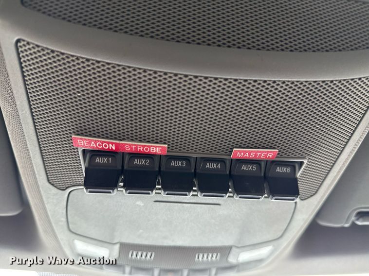 image for item EG2537 2018 Ford F550 truck cab and chassis