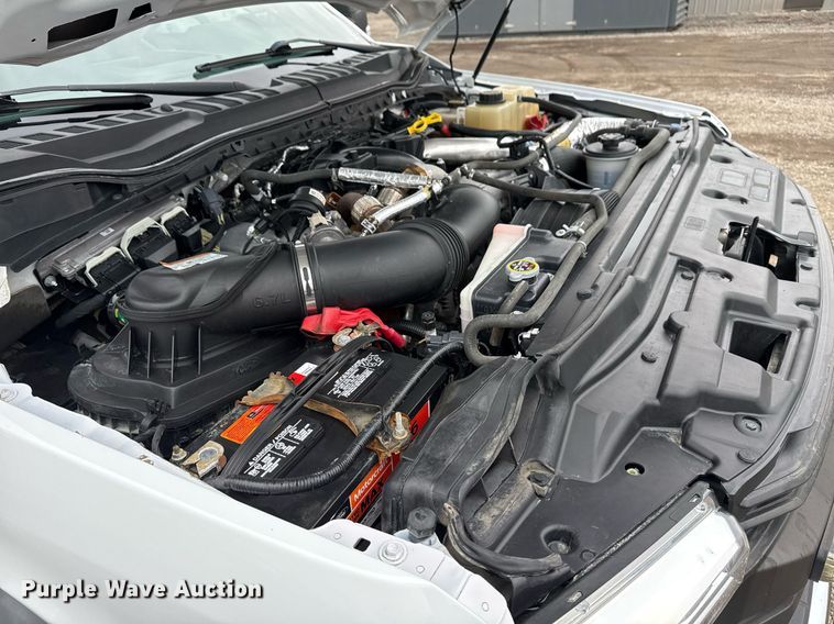 image for item EG2537 2018 Ford F550 truck cab and chassis