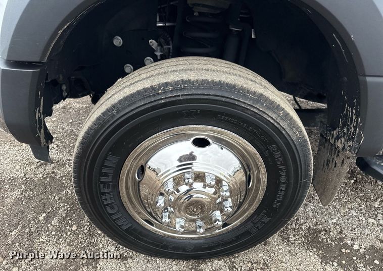 image for item EG2537 2018 Ford F550 truck cab and chassis