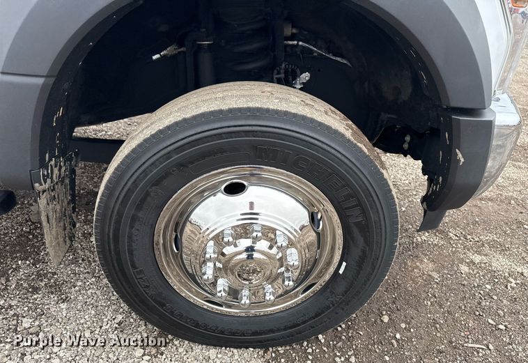 image for item EG2537 2018 Ford F550 truck cab and chassis