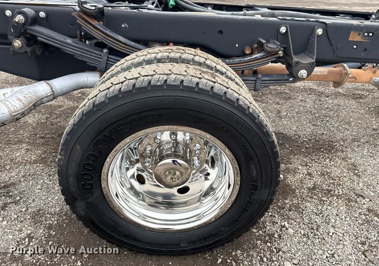 image for item EG2537 2018 Ford F550 truck cab and chassis