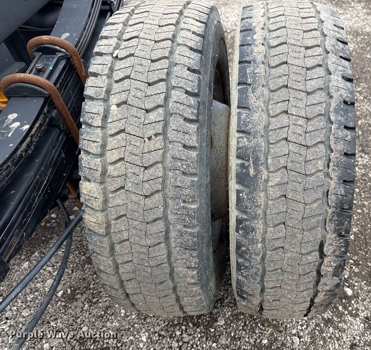 image for item EG2537 2018 Ford F550 truck cab and chassis