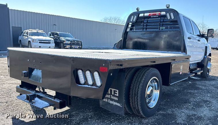 image for item EG2552 2019 Chevrolet Silverado 5500HD Crew Cab flatbed truck