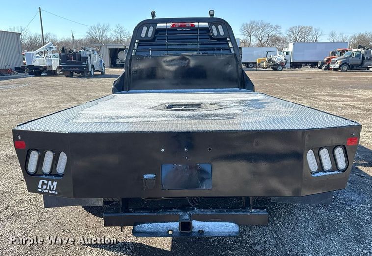 image for item EG2552 2019 Chevrolet Silverado 5500HD Crew Cab flatbed truck