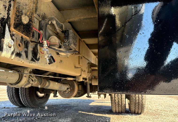 image for item EG2552 2019 Chevrolet Silverado 5500HD Crew Cab flatbed truck