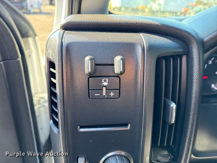 image for item EG2552 2019 Chevrolet Silverado 5500HD Crew Cab flatbed truck