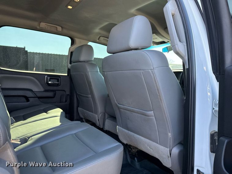 image for item EG2552 2019 Chevrolet Silverado 5500HD Crew Cab flatbed truck