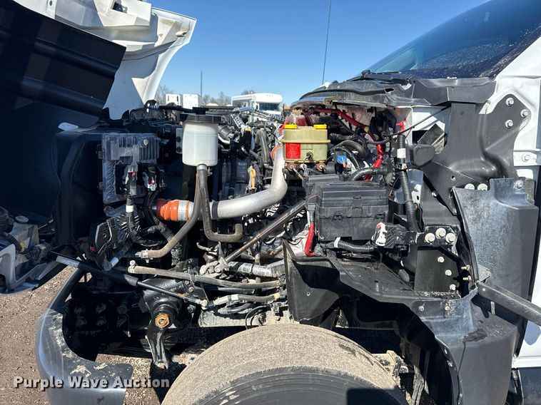 image for item EG2552 2019 Chevrolet Silverado 5500HD Crew Cab flatbed truck