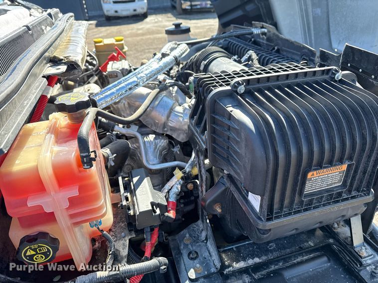 image for item EG2552 2019 Chevrolet Silverado 5500HD Crew Cab flatbed truck