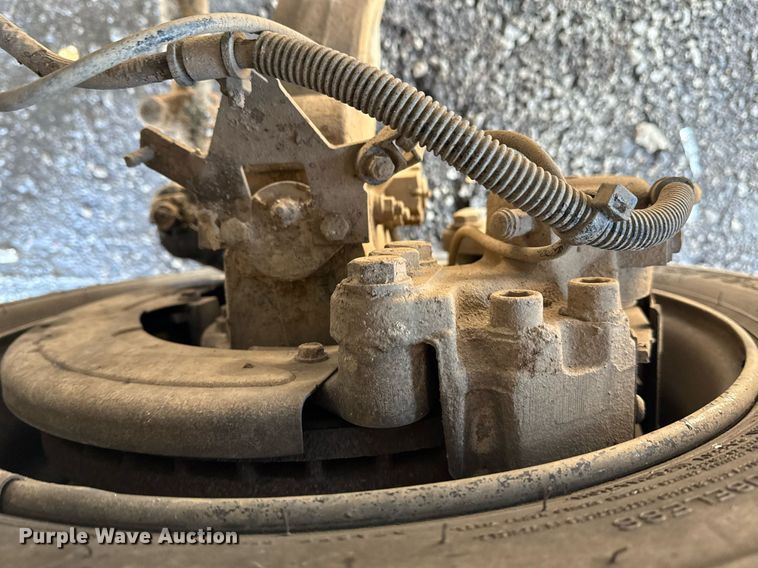 image for item EG2552 2019 Chevrolet Silverado 5500HD Crew Cab flatbed truck