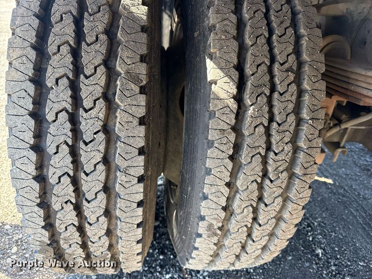 image for item EG2552 2019 Chevrolet Silverado 5500HD Crew Cab flatbed truck