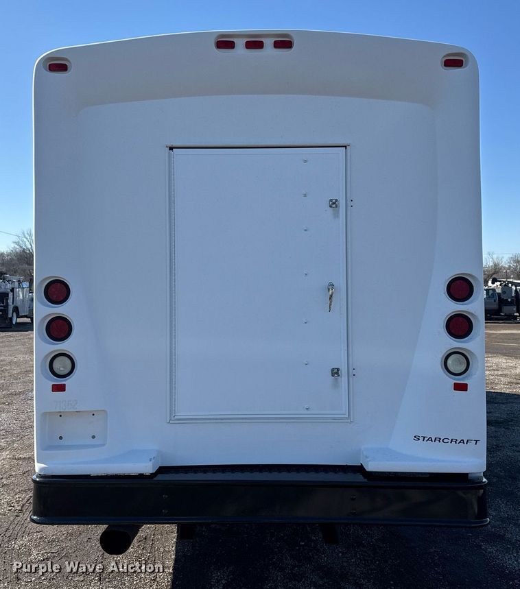 image for item EG2553 2013 IC BUS shuttle bus