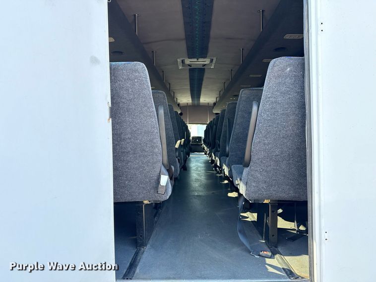 image for item EG2553 2013 IC BUS shuttle bus