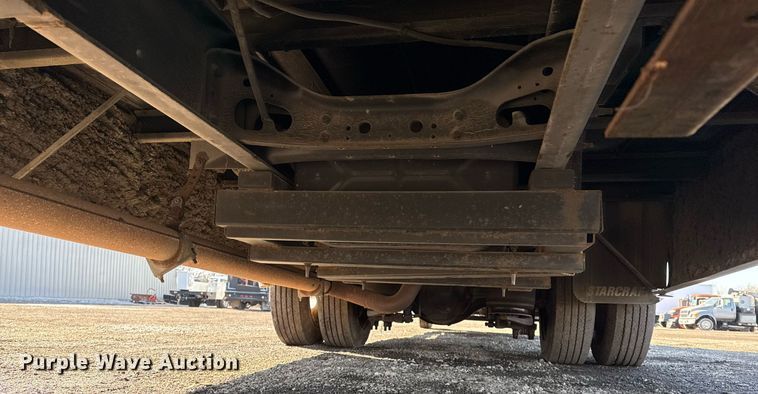 image for item EG2553 2013 IC BUS shuttle bus