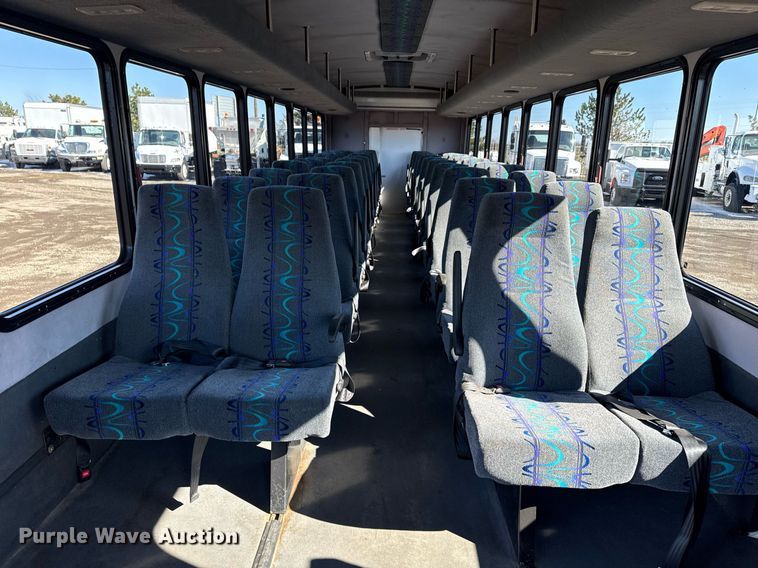 image for item EG2553 2013 IC BUS shuttle bus