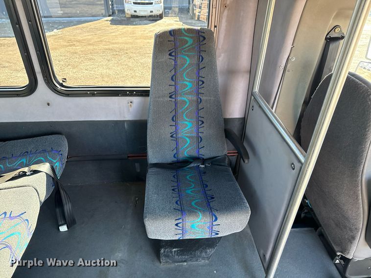 image for item EG2553 2013 IC BUS shuttle bus