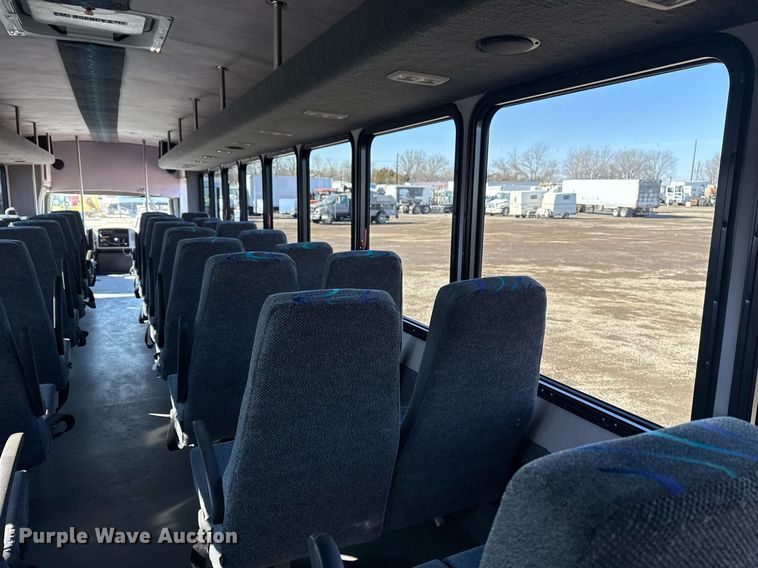 image for item EG2553 2013 IC BUS shuttle bus