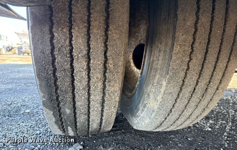 image for item EG2553 2013 IC BUS shuttle bus