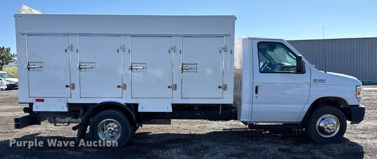 image for item EG2554 2017 Ford E450 Super Duty refrigerated truck