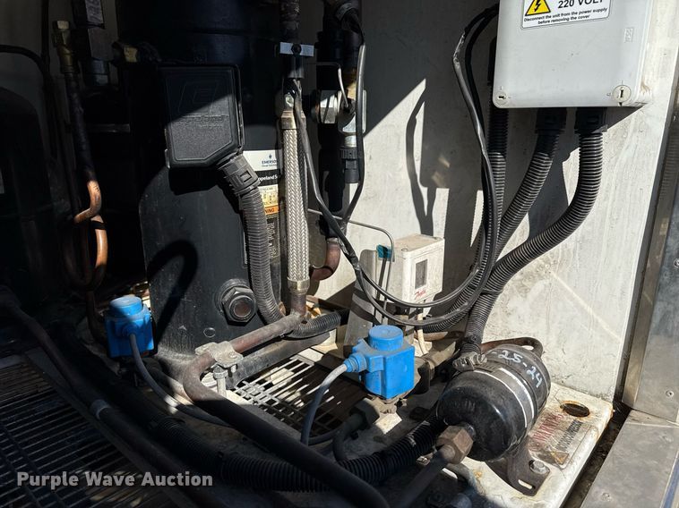 image for item EG2554 2017 Ford E450 Super Duty refrigerated truck