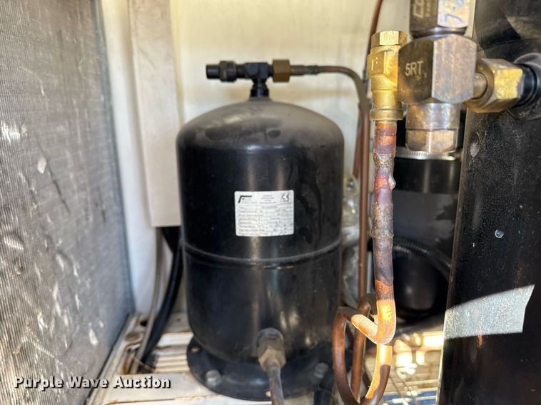 image for item EG2554 2017 Ford E450 Super Duty refrigerated truck