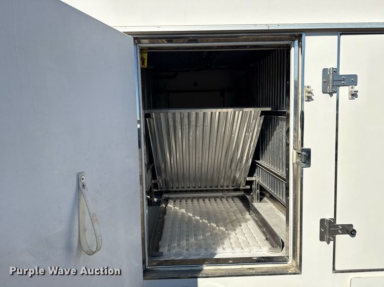 image for item EG2554 2017 Ford E450 Super Duty refrigerated truck