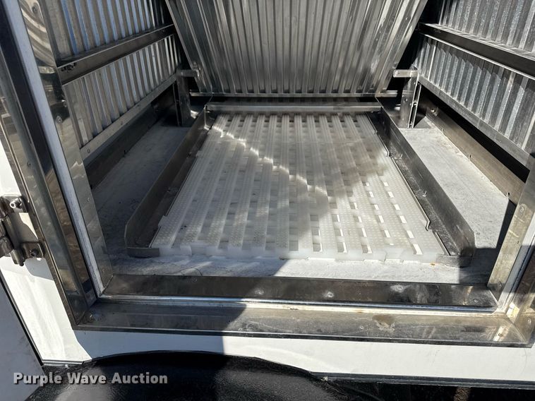 image for item EG2554 2017 Ford E450 Super Duty refrigerated truck