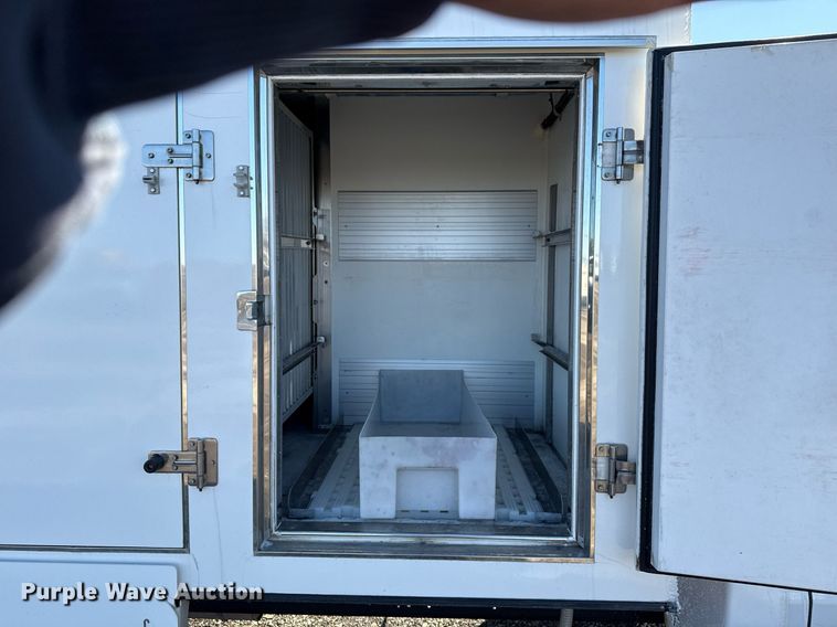 image for item EG2554 2017 Ford E450 Super Duty refrigerated truck